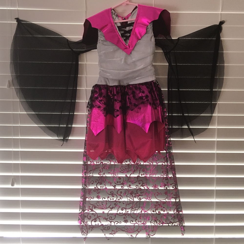 Draculaura Costume (Monster High)